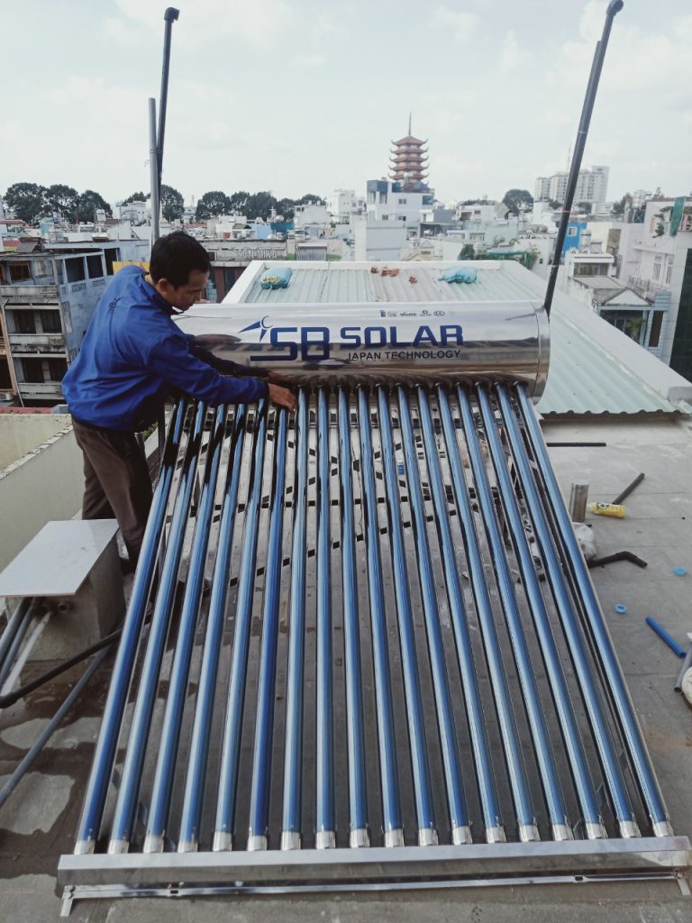 Dịch vụ sửa máy nước nóng năng lượng mặt trời Quận 12 – Khắc phục không nóng, rò rỉ, tắc ống. Thợ chuyên nghiệp, báo giá trước – gọi ngay 0909 810 534.