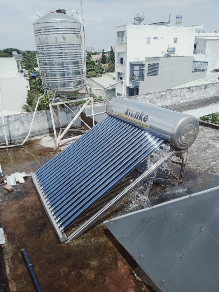 Sửa máy nước nóng năng lượng mặt trời Huyện Hóc Môn